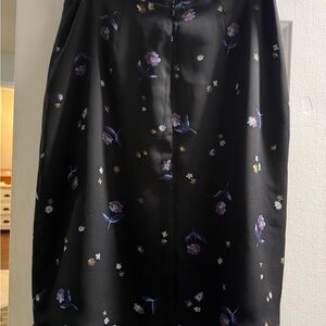 JohnPaulRichard Black Floral Pencil Skirt